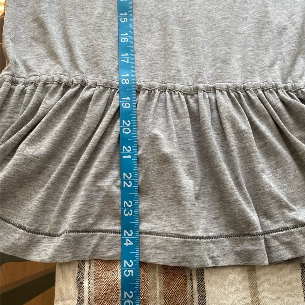 Lululemon Flouncey Tee Mini Stripe Heathered Medium Grey Angel Wing S - Picture 15 of 16
